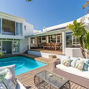 White Waves House Holiday home