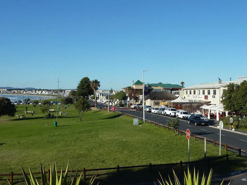 Melkbos on D'Beach Bloubergstrand