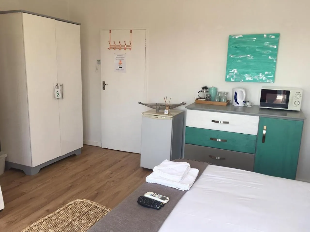 Melkbos on D'Beach Bloubergstrand Lodge