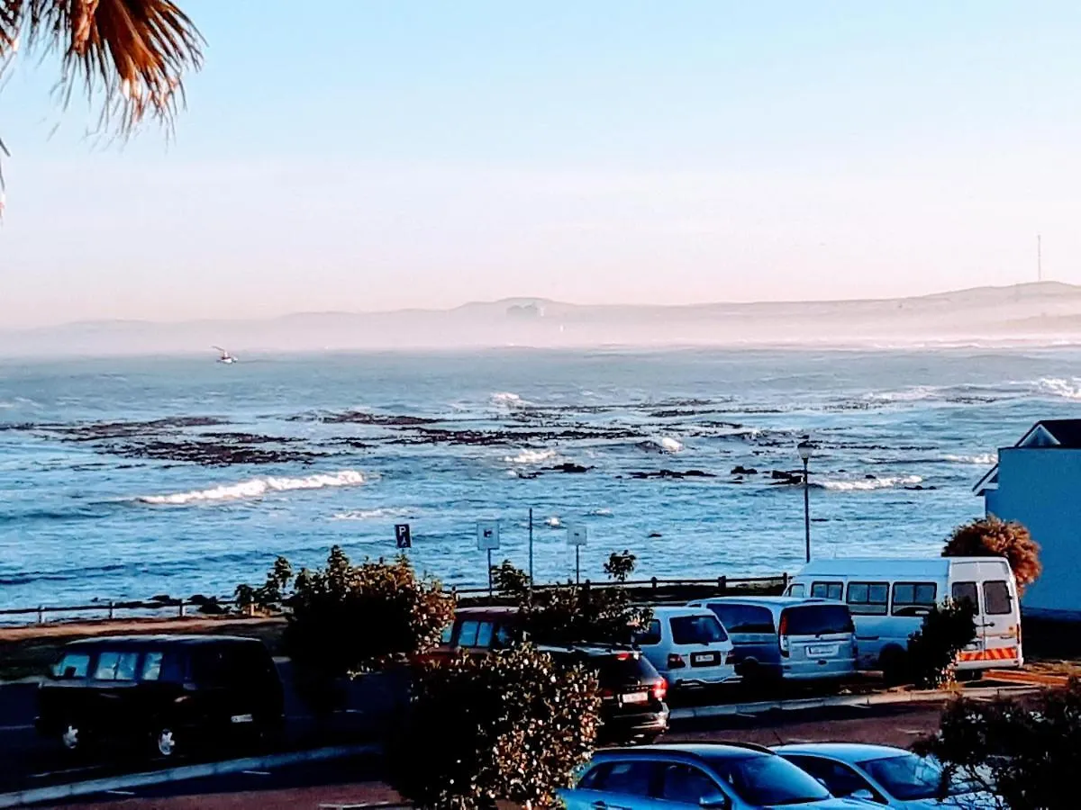 Lodge Melkbos on D'Beach Bloubergstrand